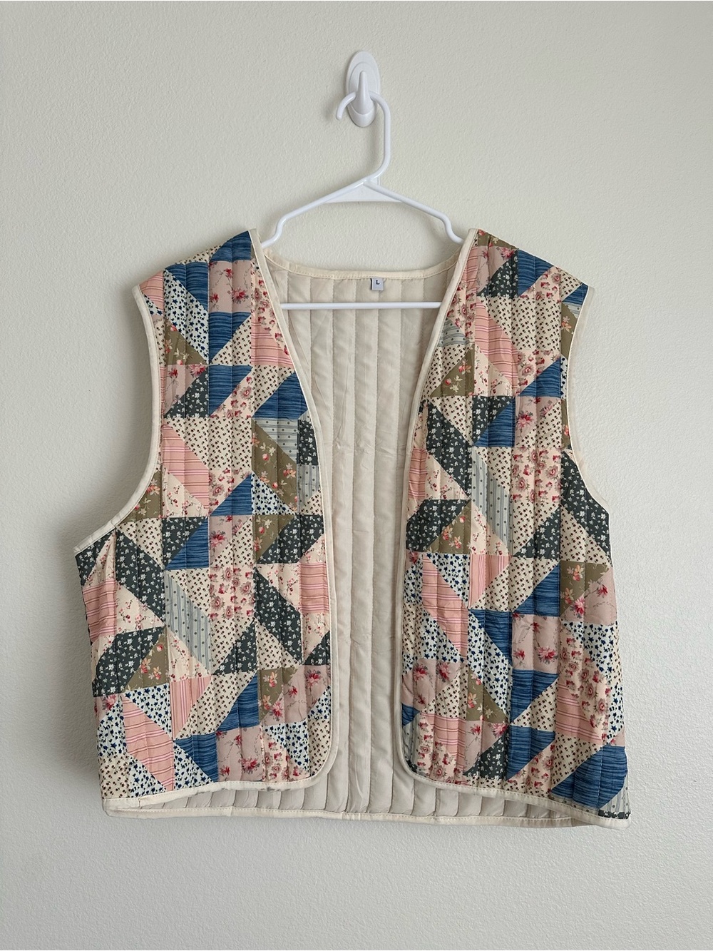 Quilted Patchwork Floral Printed Vest in Pink, Blue & Cream